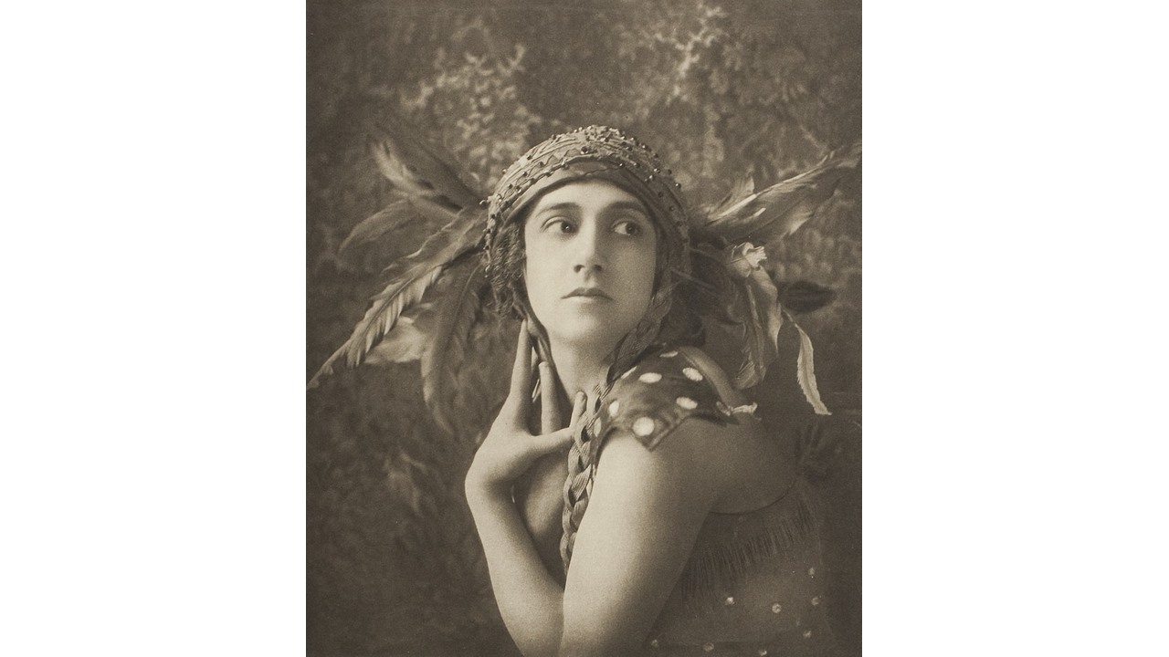 Tamara Karsavina in Uccello di fuoco (1910)
