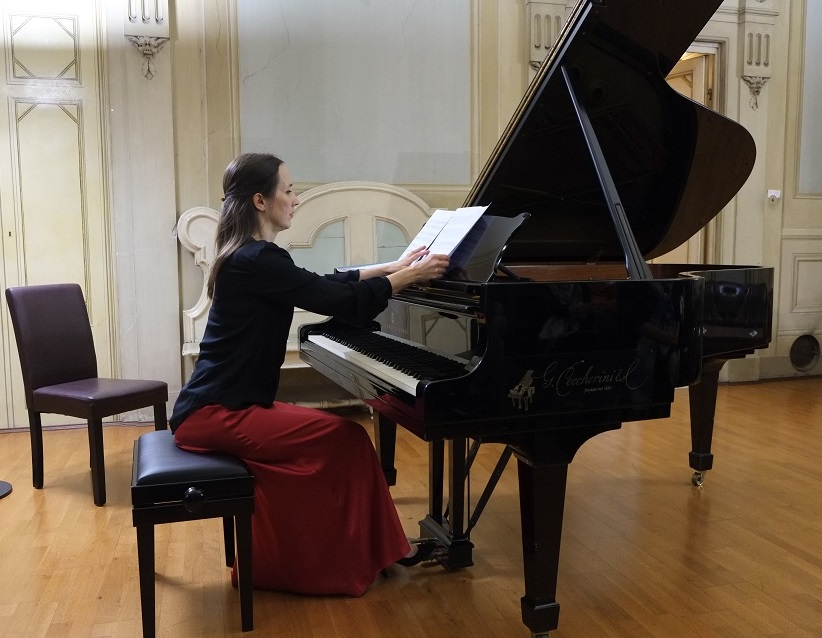 Al pianoforte: Natascha Majek